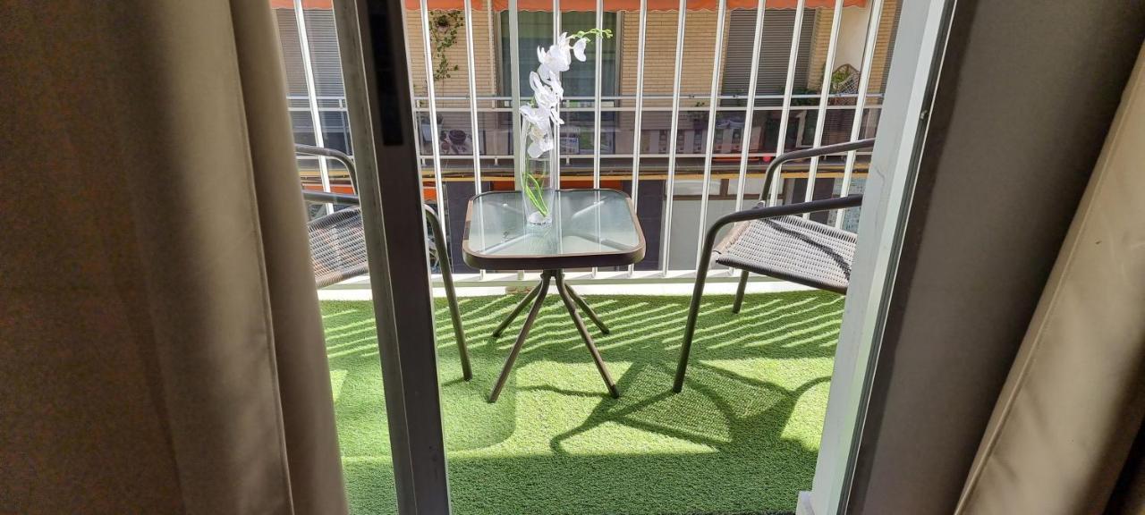 Apartamento Habana Бенидорм Екстериор снимка