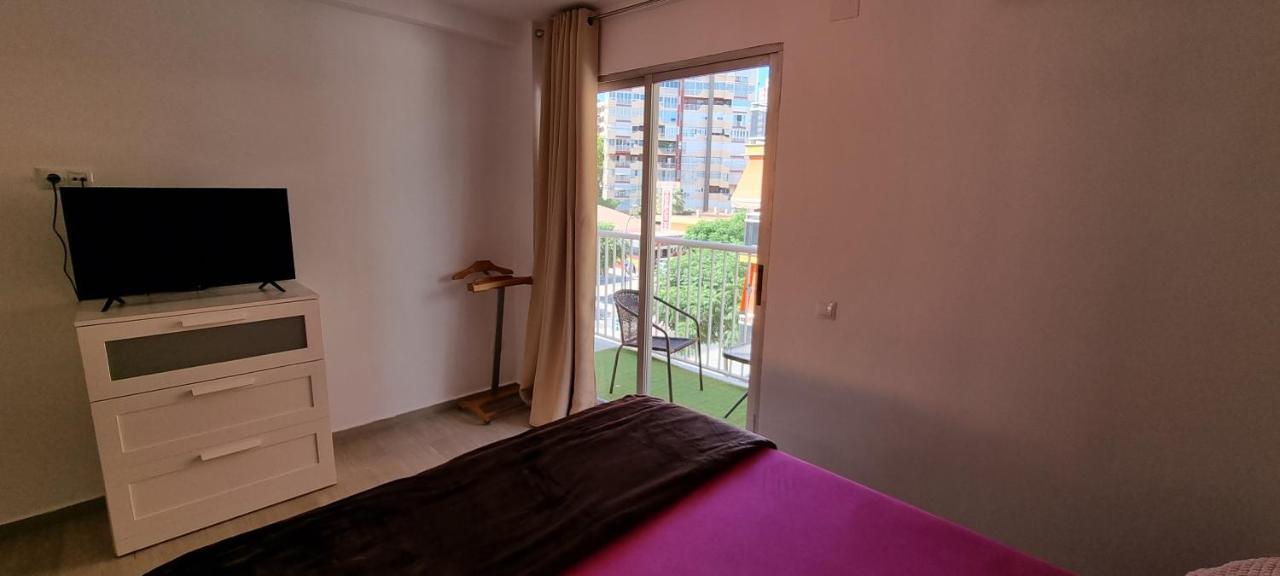 Apartamento Habana Бенидорм Екстериор снимка