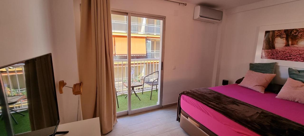 Apartamento Habana Бенидорм Екстериор снимка