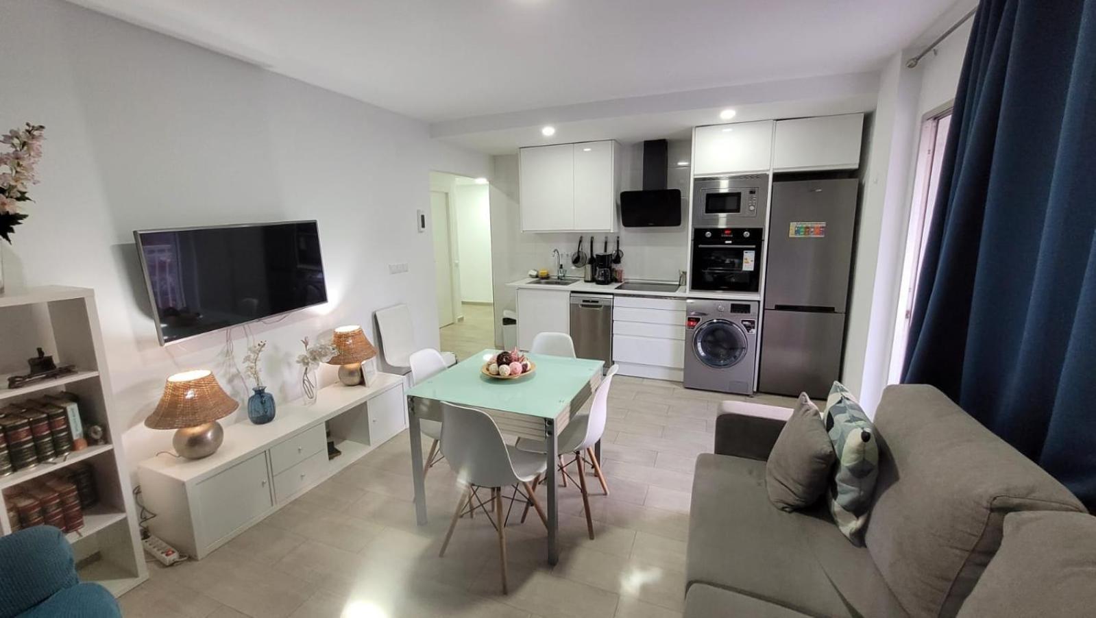 Apartamento Habana Бенидорм Екстериор снимка